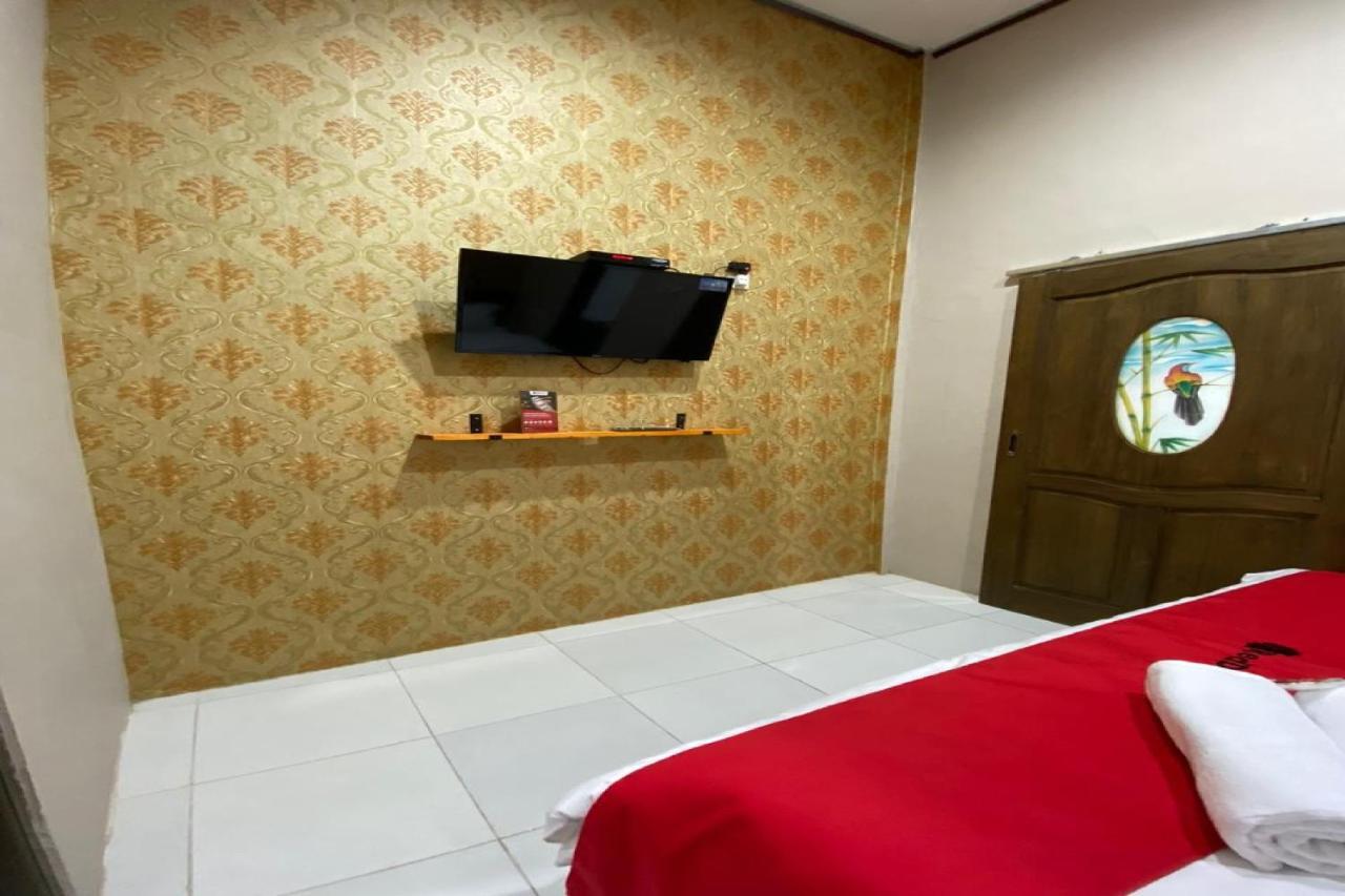 Reddoorz Near Mojokerto Train Station Hotel Exterior photo