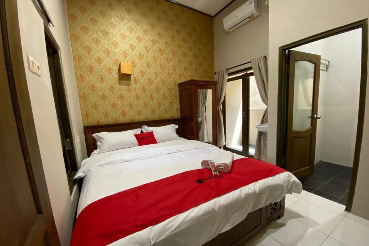 Reddoorz Near Mojokerto Train Station Hotel Exterior photo